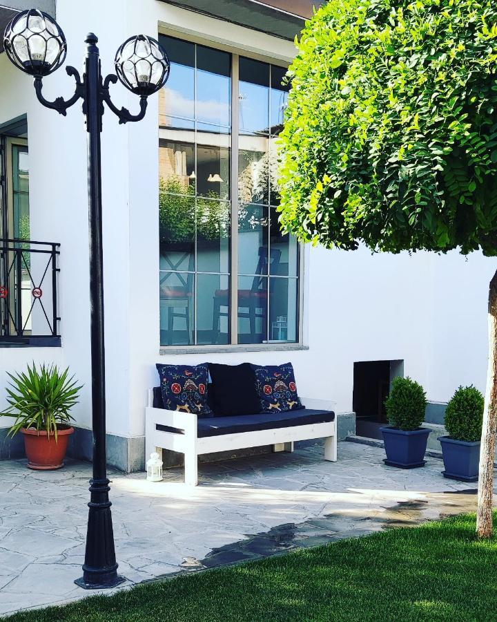 Garden Lounge Hotel Jerevan Exteriör bild