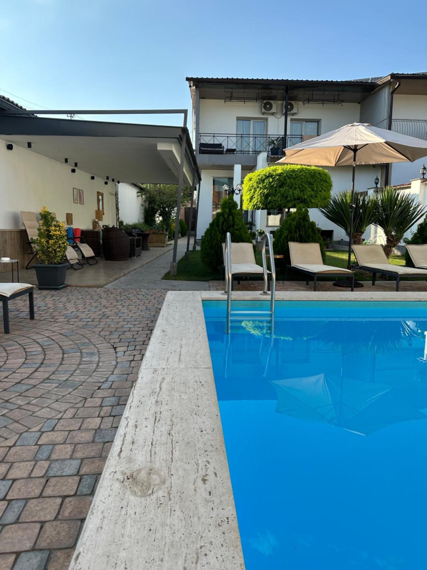 Garden Lounge Hotel Jerevan Exteriör bild