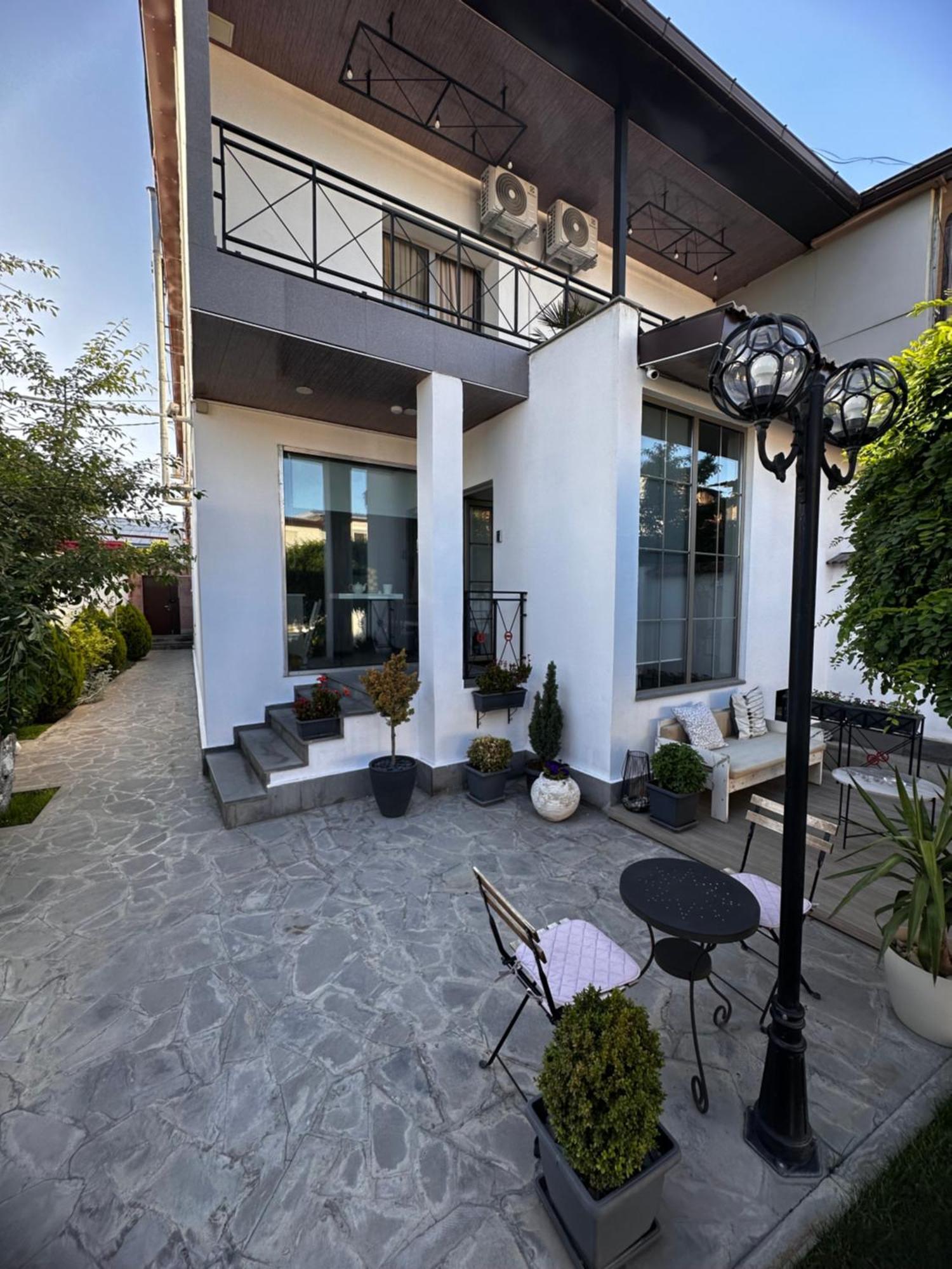 Garden Lounge Hotel Jerevan Exteriör bild